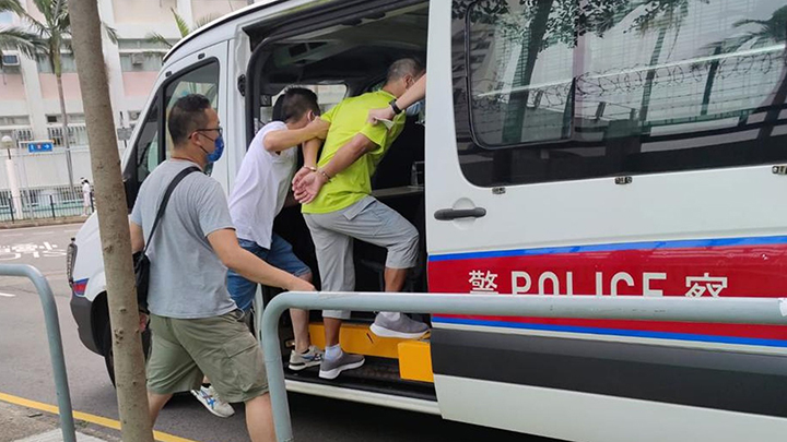 警拘一名男子疑涉及大環山泳池兩宗更衣室失竊案。