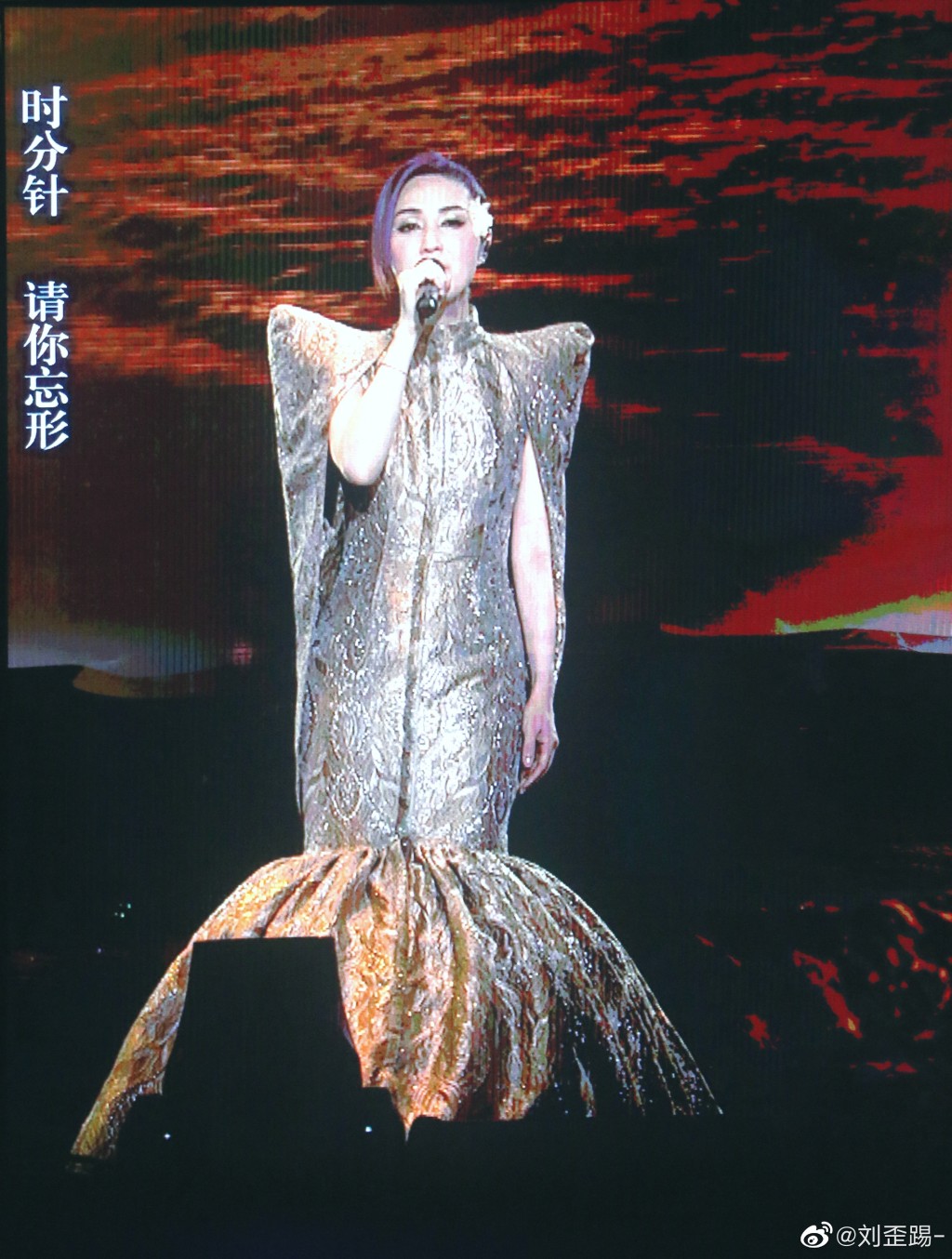 楊千嬅早前在廣州開演唱會。