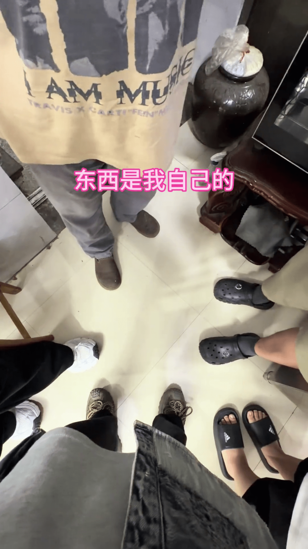 老板被博主逼得急了说出：“我卖东西，想点卖就点卖。”抖音