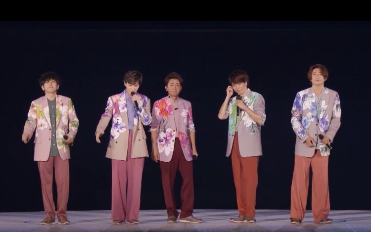 「嵐」（Arashi）99年出道，是日本男子天團。