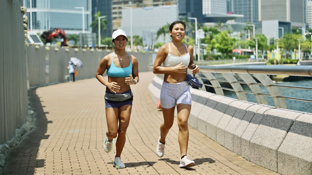 有研究顯示，恆常運動可降低中風的風險。本報圖片