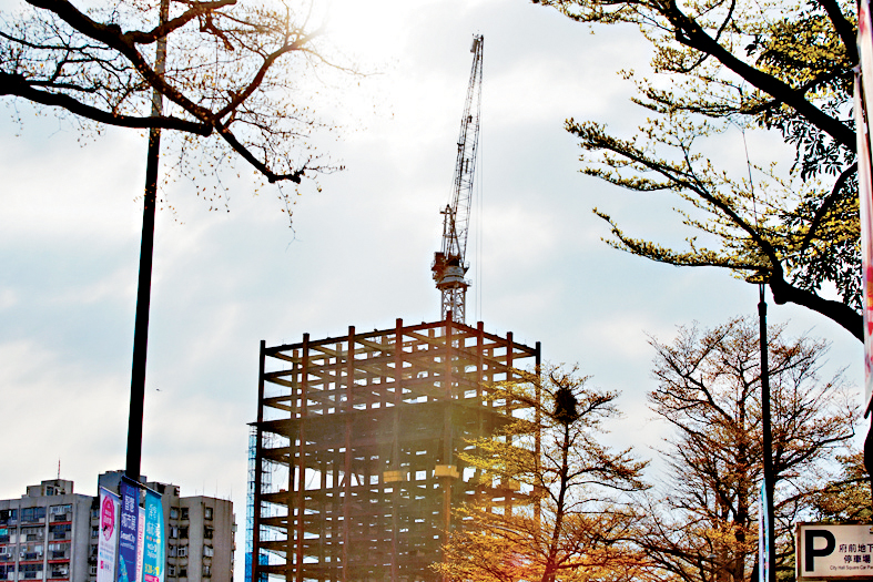 部分已出現嚴重流動性危機的「出險房企」，仍須向地方專班組定期匯報核心財務數據。