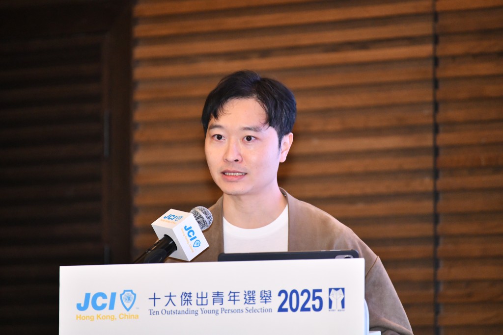 得獎者之一註冊表達藝術治療師鄺文傑。盧江球攝