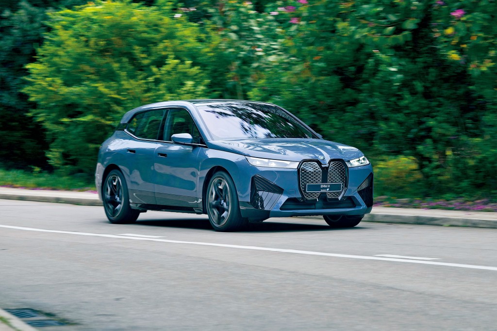 iX xDrive40扭力高達64.2kgm，起步加速十分快捷。