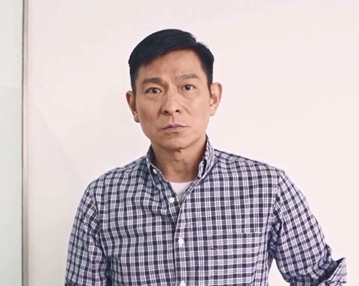 華仔心痛哽咽回應粉絲排隊買飛遇襲一事。（片段截圖）