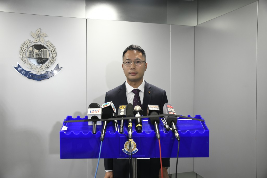 商業罪案調查科訛騙案調查組總督察何潤賢講述案情。楊偉亨攝