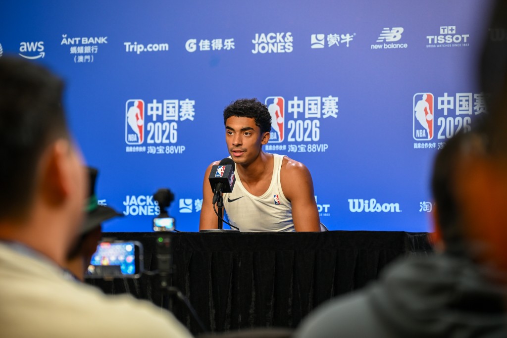 NBA中国赛独行侠vs火箭。魏国谦摄