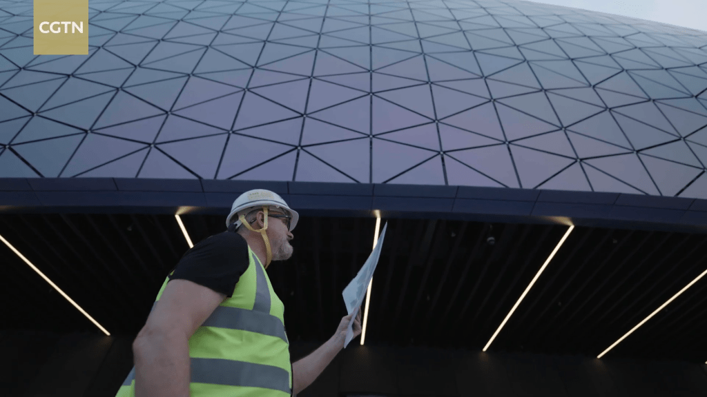 他強調,作為政府大型投資,場館在運作上必須能用,而且須用得好。 他強調,作為政府大型投資,場館在運作上必須能用,而且須用得好。