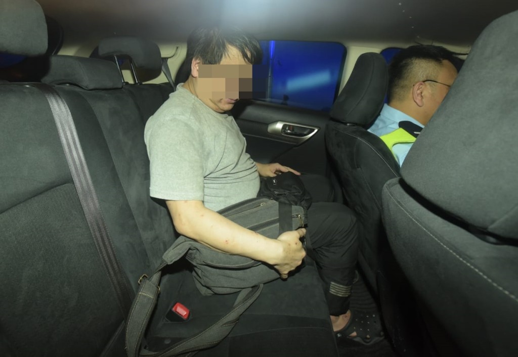 警方拘捕涉案的士司機。