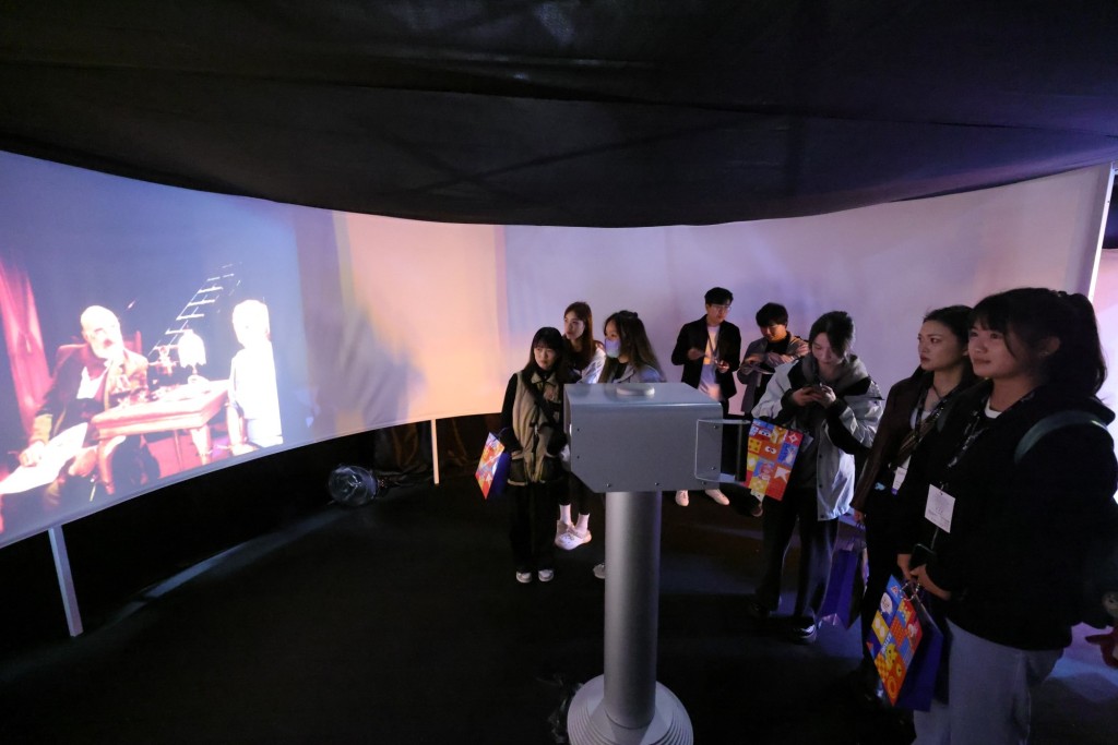 浸大在「香港国际影视展」上，展示多项人工智能和艺术科技项目。 浸大提供