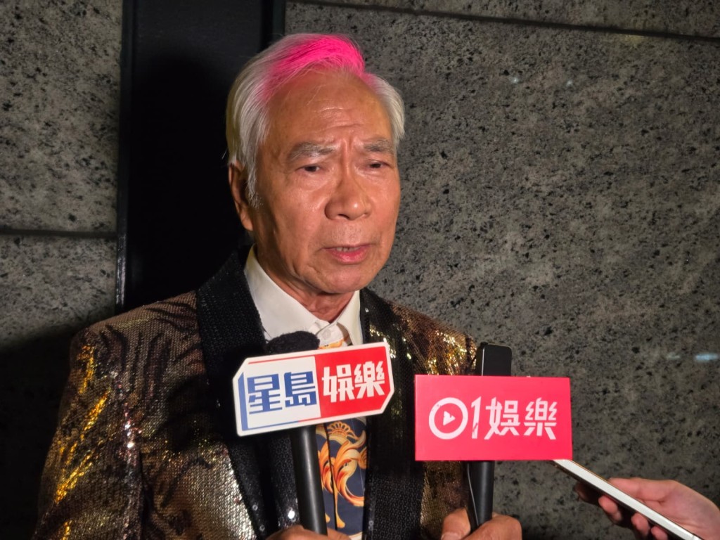 基哥爆出被王青霞分手后，今晚（31日）现身。