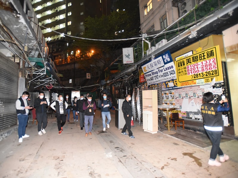尹敬堂攝