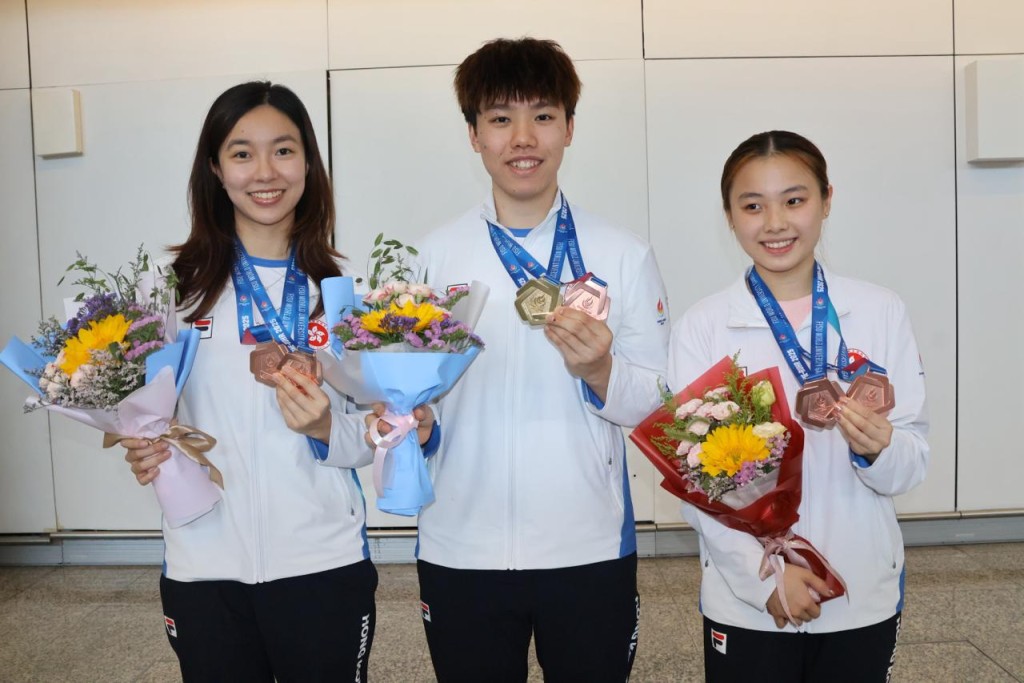 世大運中三位獲兩面獎牌的香港乒球代表。資料圖片 世大運中三位獲兩面獎牌的香港乒球代表。資料圖片