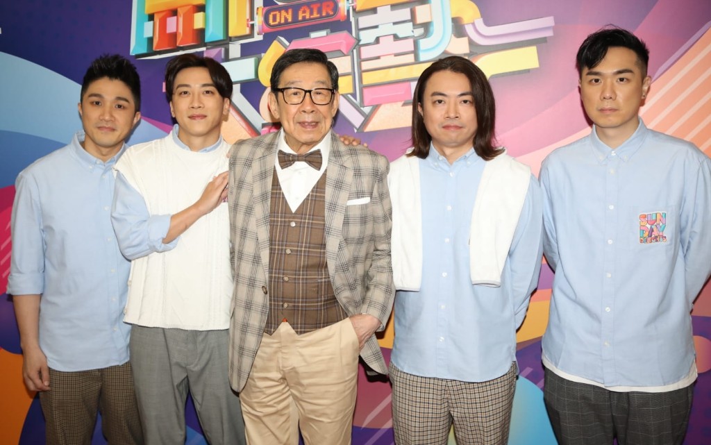修哥邀請Supper Moment為自己的6月紅館演唱會擔任嘉賓。