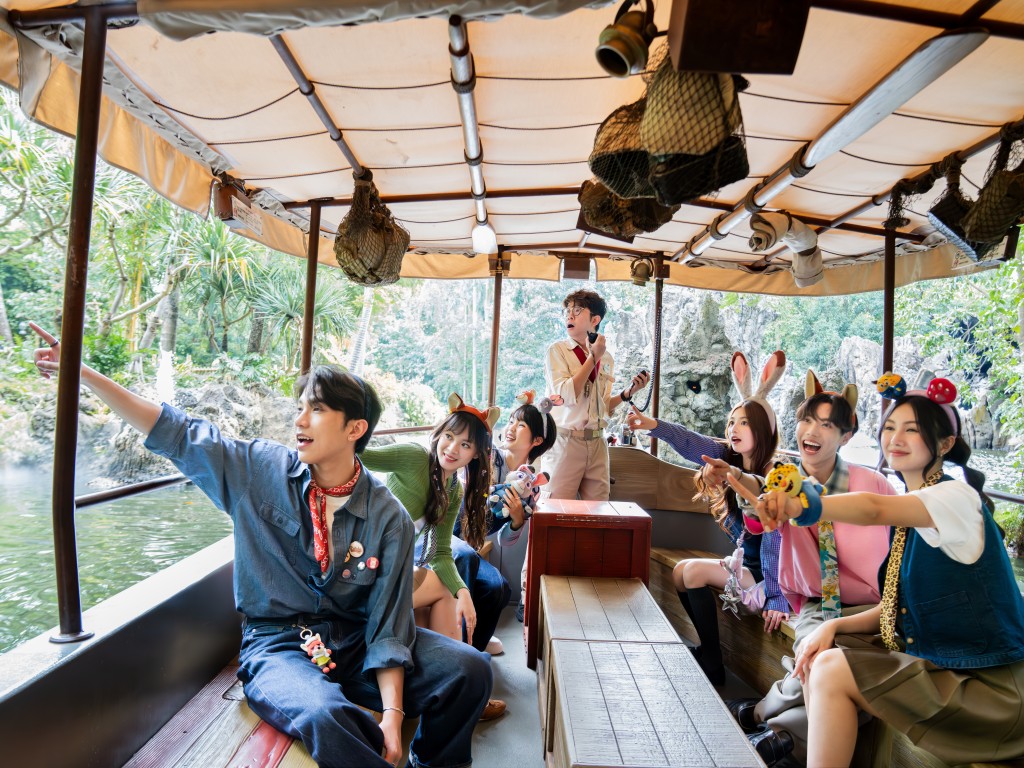 「森林河流之旅」