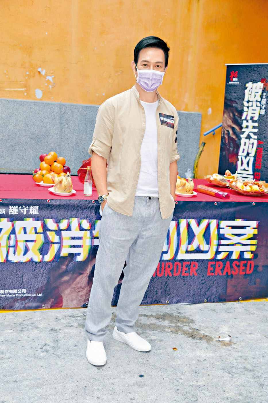 辉哥内地拍戏耳朵受伤，自言以后会更小心。