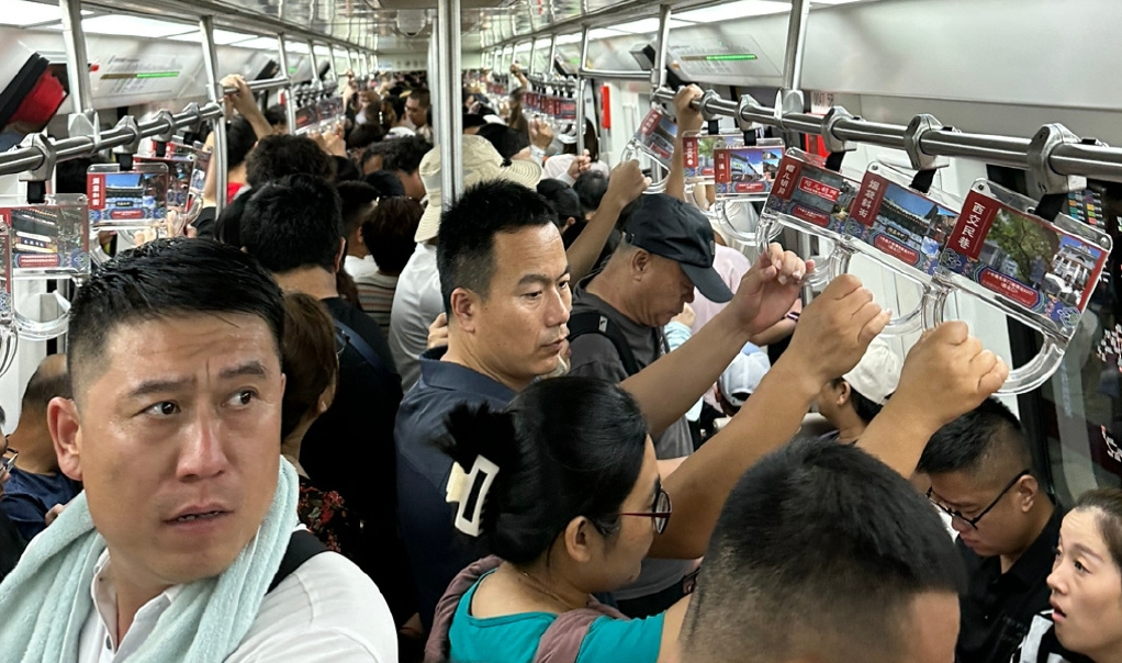 北京地铁客流量较大。