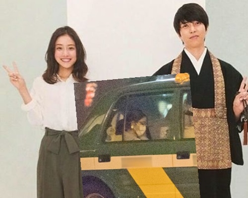 有指石原里美與山下智久一前一後從男方家中步出，再搭的士離開去慶生。