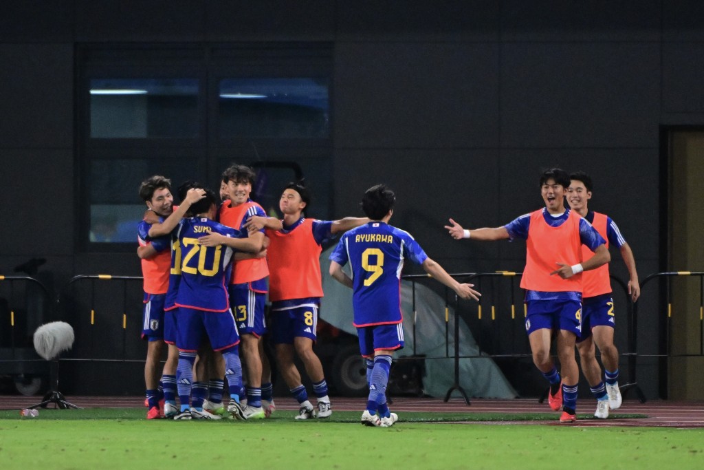 杭州亞運‧港隊於男足4強0:4負日本。陳極彰攝