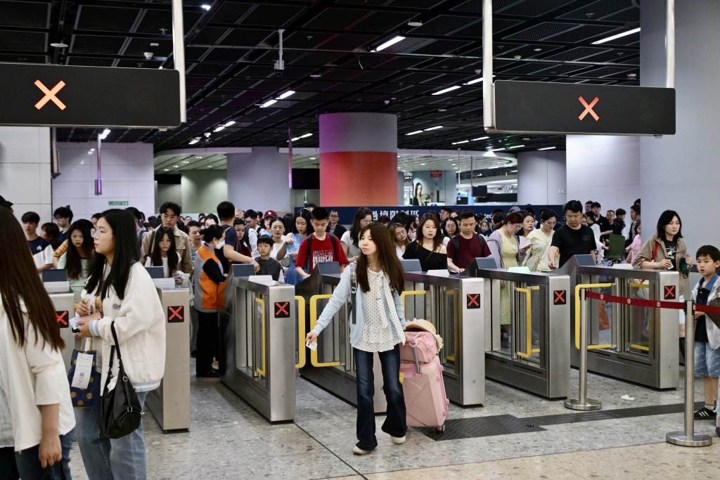 五一黃金周期間訪港旅客共有約119萬人次，較去年同期上升8%。資料圖片