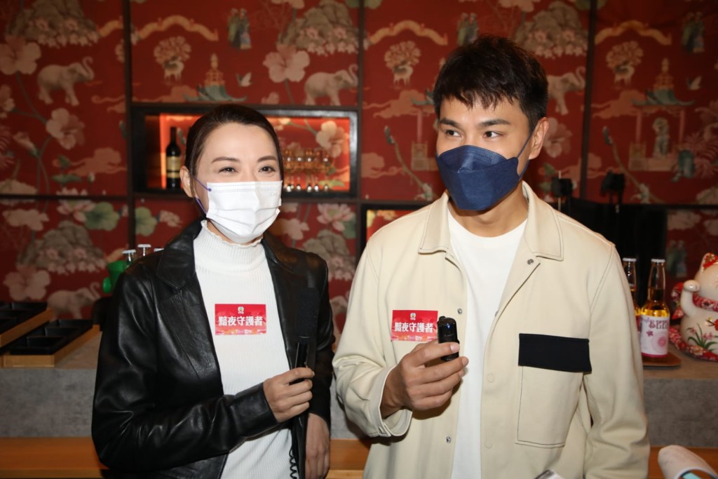陳煒表示要向投資專家陳展鵬學習。