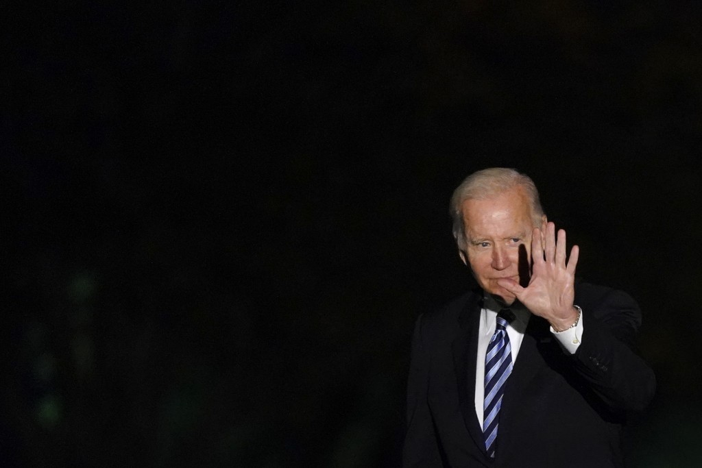 拜登在最新民调的支持率只剩38%，不支持度达59%。AP图片