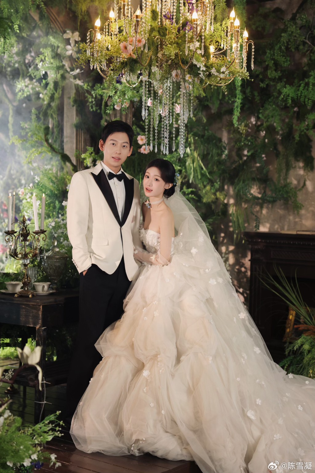 陳雪凝與富二代李瑞濱,於1月17日在山西舉行婚禮。微博 陳雪凝與富二代李瑞濱,於1月17日在山西舉行婚禮。微博