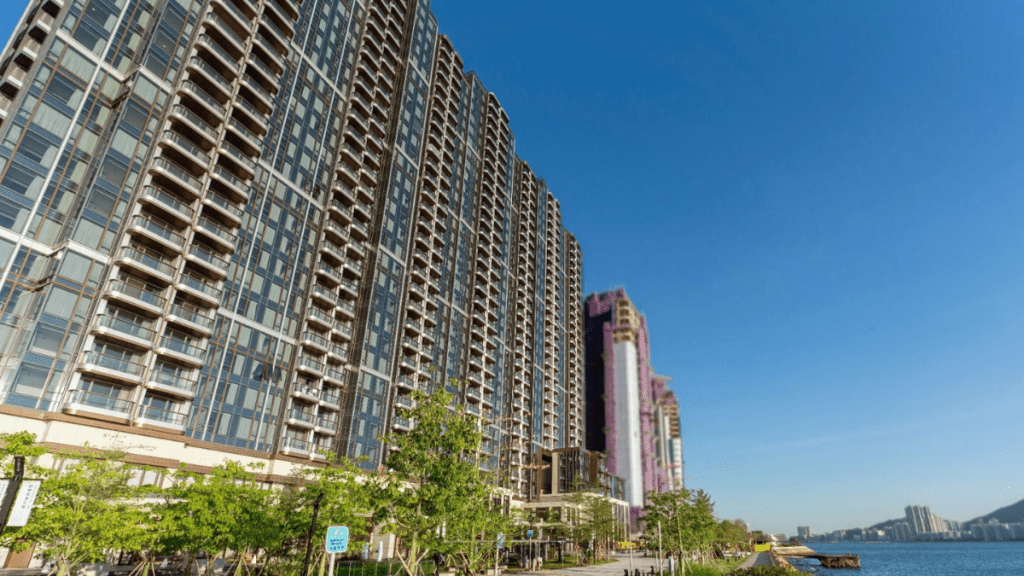 天瀧每呎2.5萬沽，創內園景單位新高。