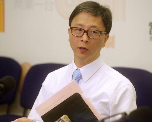 何栢良說，近日工作及家務比較忙，所以暫別節目。 資料圖片