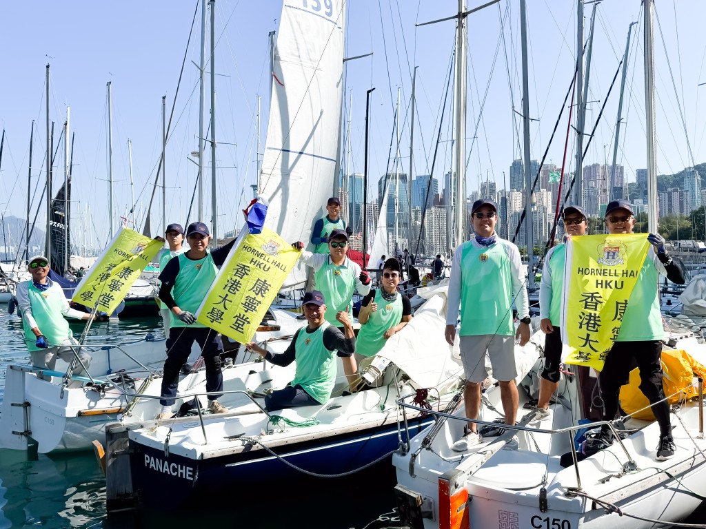 香港大學康寧堂畢業生以三艘Pandora船種參加「母校盃」。 香港大學康寧堂畢業生以三艘Pandora船種參加「母校盃」。