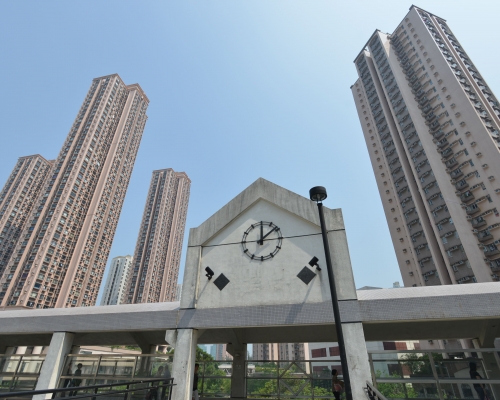 新港城車位易手,10年間帳面升值逾百萬。
