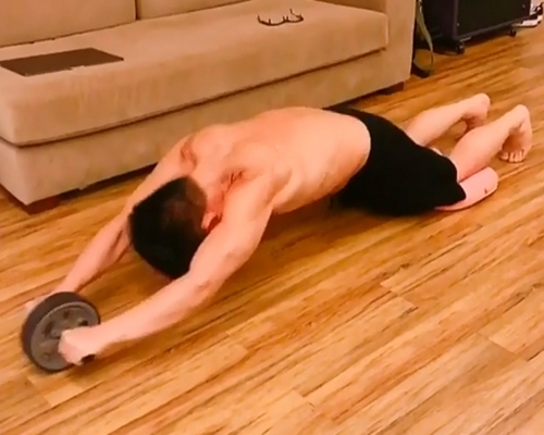 Hanjin瞓身操腹肌。