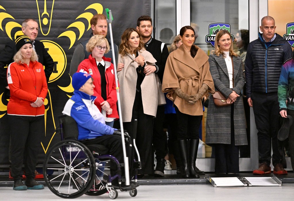 哈里和梅根今年2月在温哥华出席一项轮椅冰壶活动。路透社