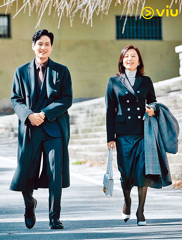 《夫妻的世界》以2.2億點擊率，成為2020點擊率最高韓劇。