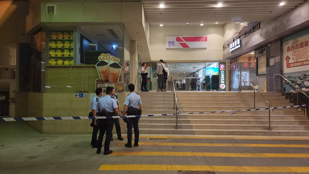 警方封鎖現場調查事件。