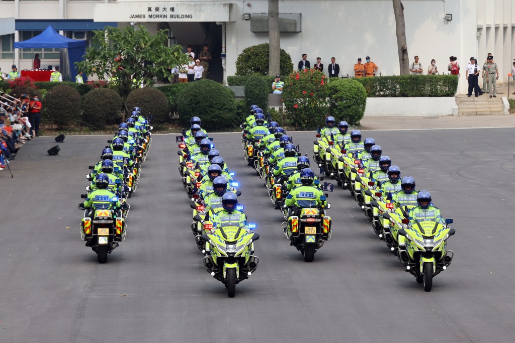 警隊護送組甄選成員的非常嚴格。