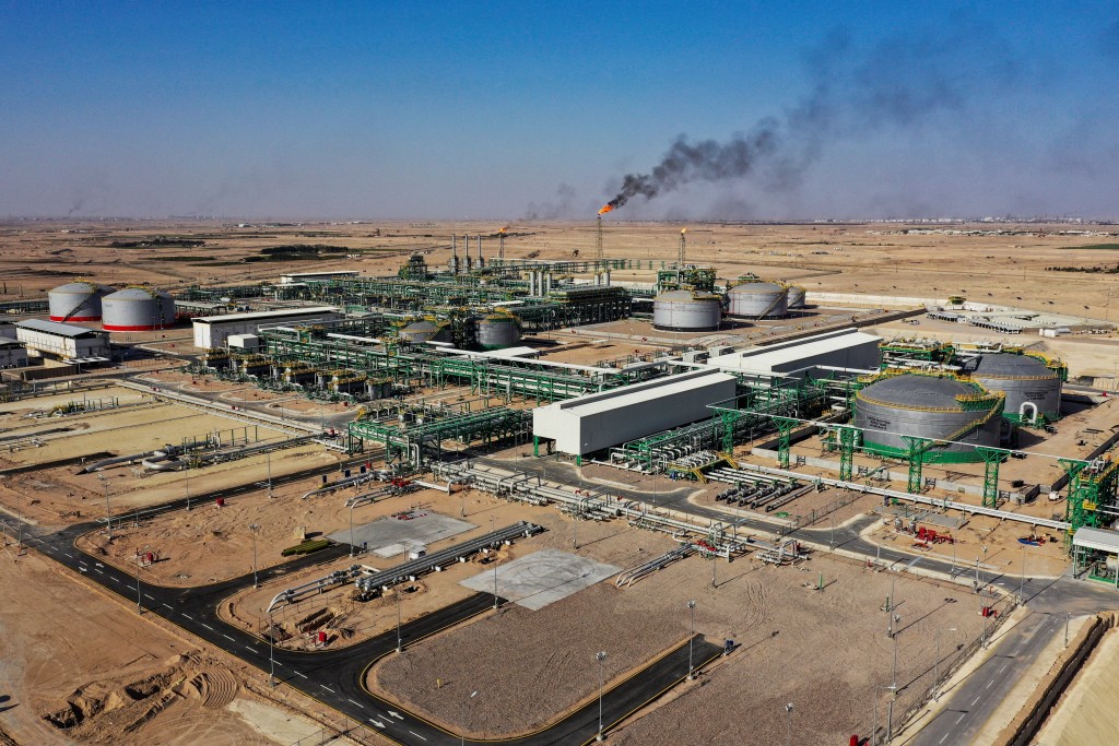 受衝擊影響，油價持續上漲。路透社