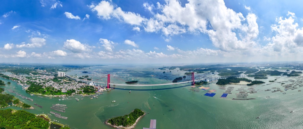 平陆运河是新中国成立以来首条由国家层面统筹建设的通江达海运河工程，于9月16日正式建成通航。新华社
