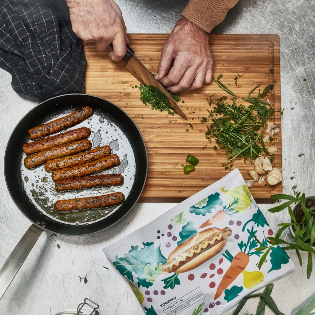 Korvmoj急凍素菜熱狗腸/$39/Ikea。