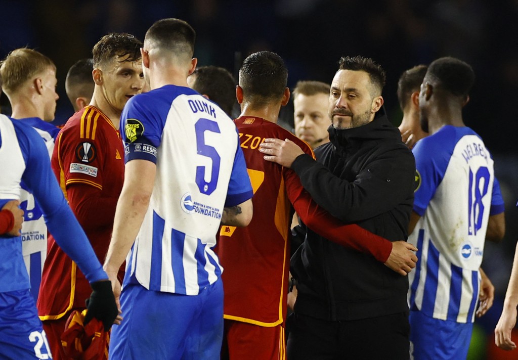 据报曾执教白礼顿的迪沙比，渴望回归英超。路透社