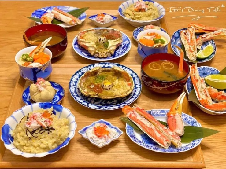 美味的松叶蟹日本料理。