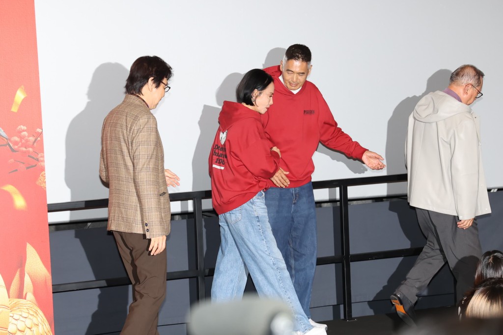 周潤發護發嫂陳薈蓮離開。 周潤發護發嫂陳薈蓮離開。