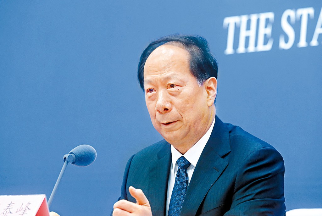 中國社科院院長石泰峰晉身政治局。