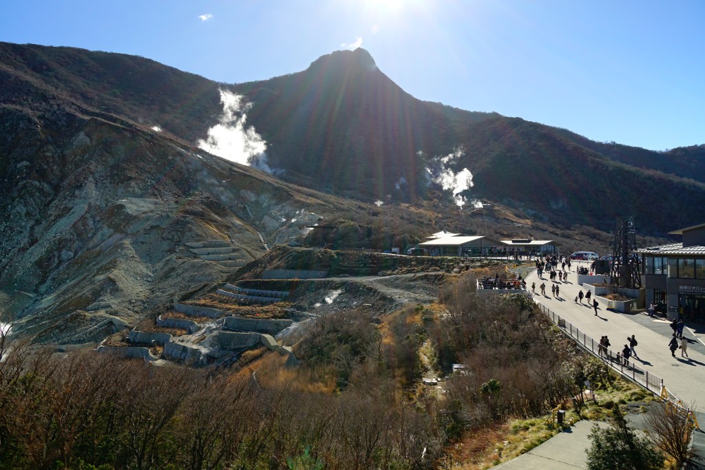 氣象廳仍維持箱根山火山爆發警戒1級。維基網站
