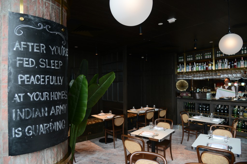 Shaikh 推薦位於山頂的巴基斯坦餐廳 Rajasthan Rifles。