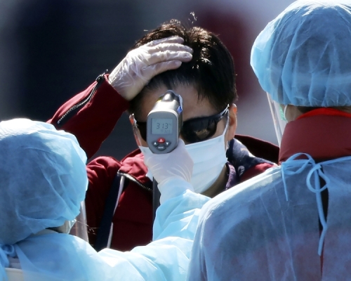 再多2名在钻石公主号工作日本检疫人员确诊。AP