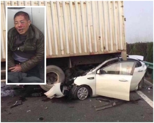 截止11時,消防官兵已救出17人。網上圖片
