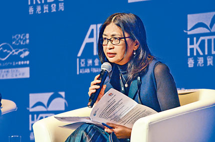 证券界人士支持华人担任证监行政总裁。