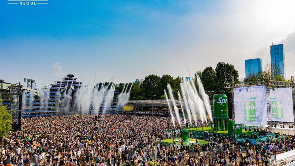 南韩WATERBOMB是受欢迎的大型音乐节。 WATERBOMB官网