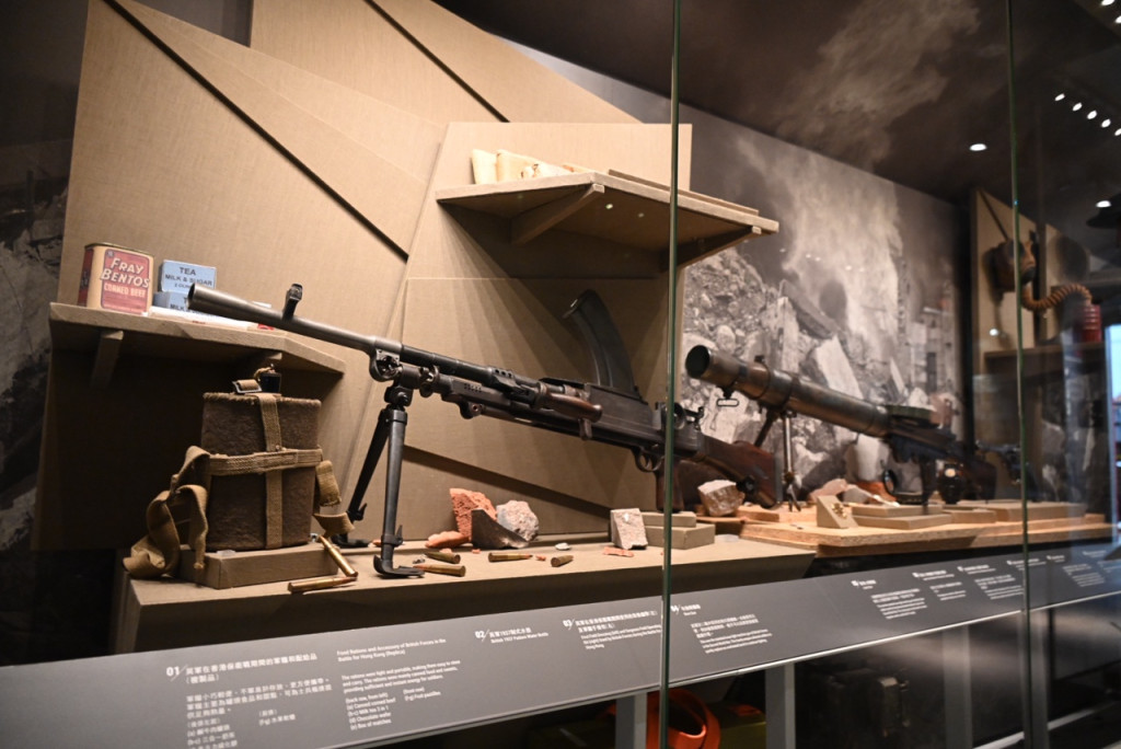 展品中有不少香港抵禦日本侵華的歷史。梁文輝攝